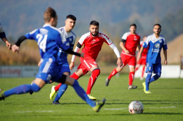 Herren 1: Embrach bleibt cool und gewinnt Derby