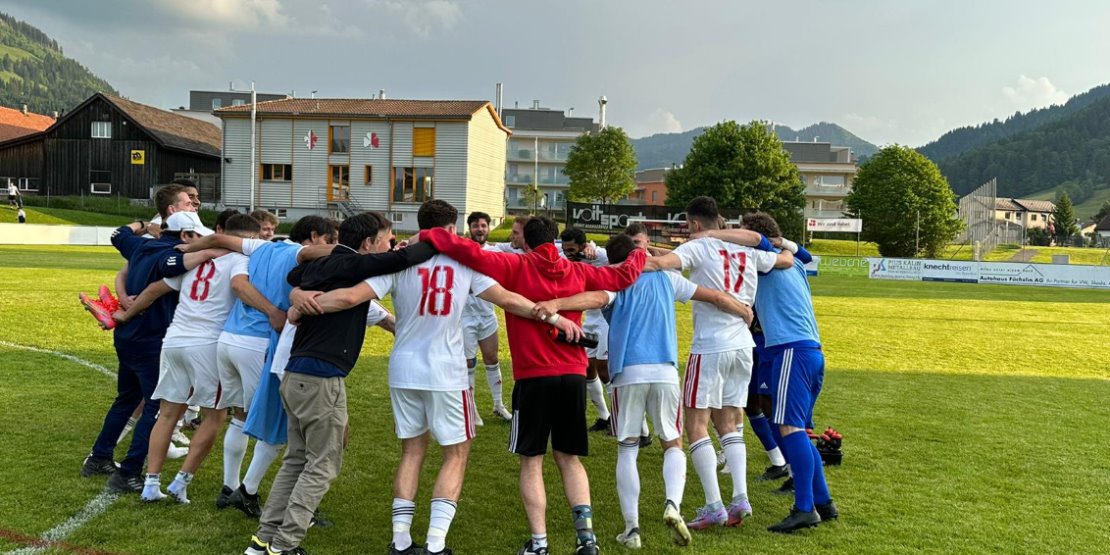 Herren 1: Der FC Bülach gewinnt auswärts gegen den FC Einsiedeln mit 3:0